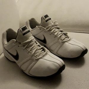 NIKE AIR AFFECT VX Size9